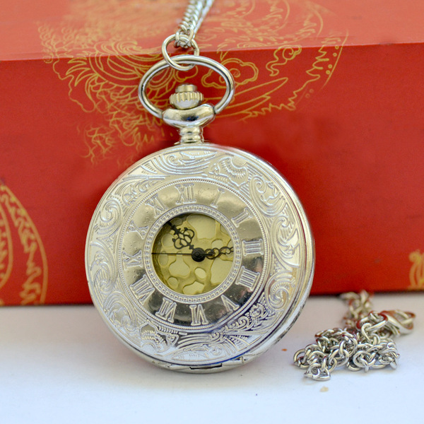 Factory wholesale large quartz pocket watch necklace Rome graduated pocket watch a generation of hair